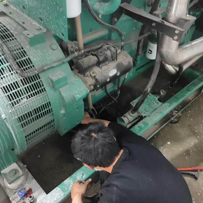 康明斯发电机深度维修：拆解检修核心部件，延长设备使用寿命